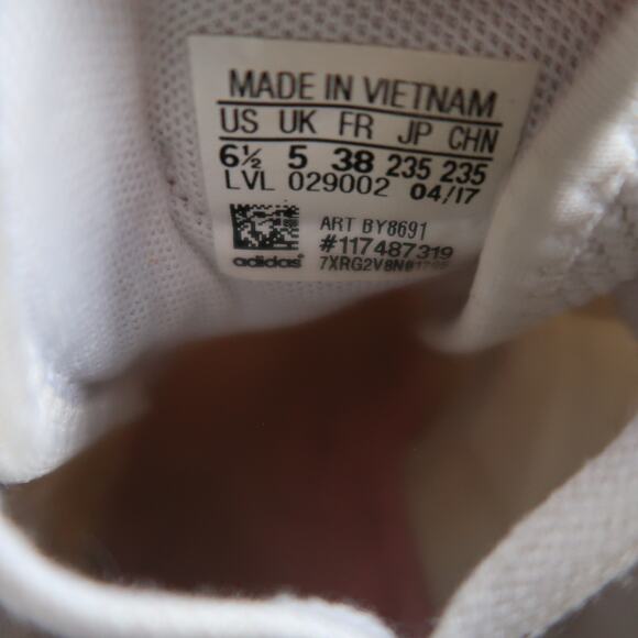 Adidas Shoes Womens 6.5 Sneakers NMD R2 Casual Trainer Running Athletic Active - Picture 11 of 11